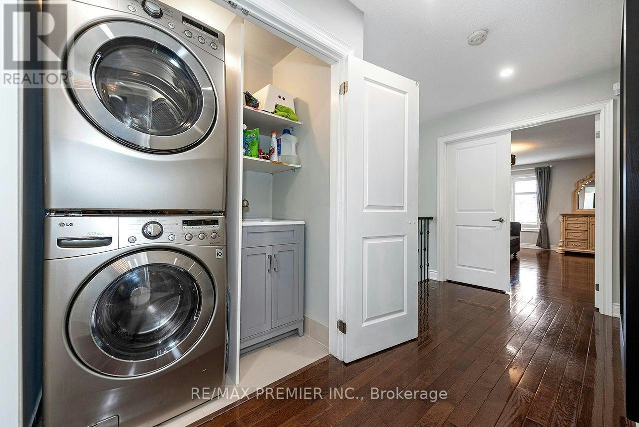 4 George Mckenzie Court, Toronto, ON, M9M 0E1 - 44