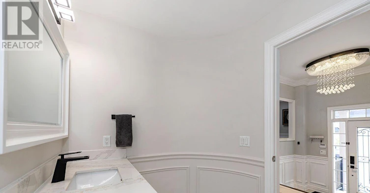 4 George Mckenzie Court, Toronto, ON, M9M 0E1 - 8