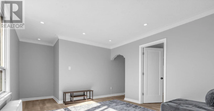 2260 Eglinton Avenue W, Toronto, ON, M6E 2L3 - 5
