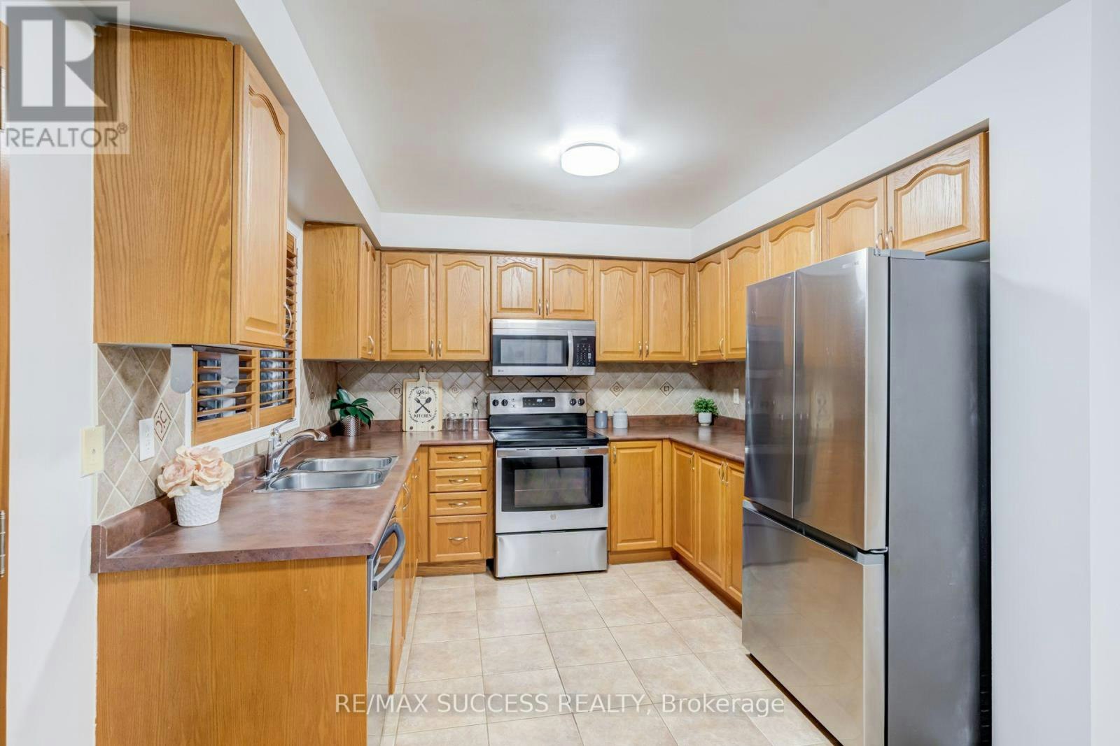 54 Ferncroft Place, Brampton, ON, L7A 3C8 - 14