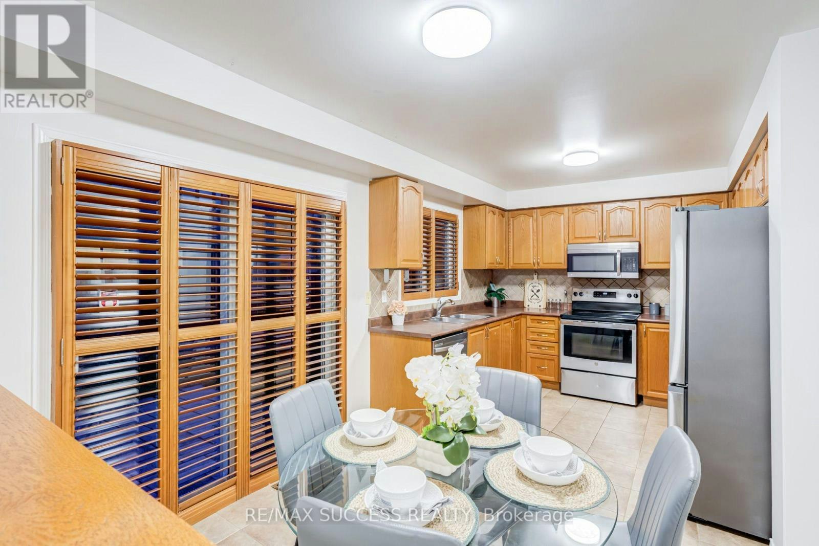 54 Ferncroft Place, Brampton, ON, L7A 3C8 - 11