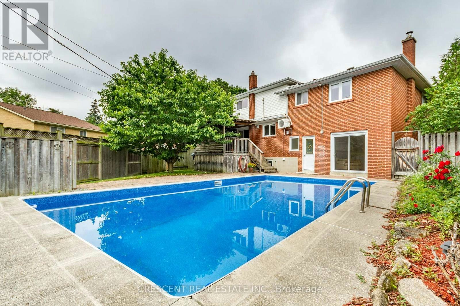 9 Clay Court, Toronto, ON, M9A 4S2