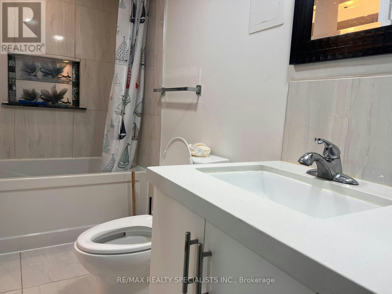 BASEMENT-3156 Mccarron Crescent, Mississauga, ON, L5N 3H5 - 4