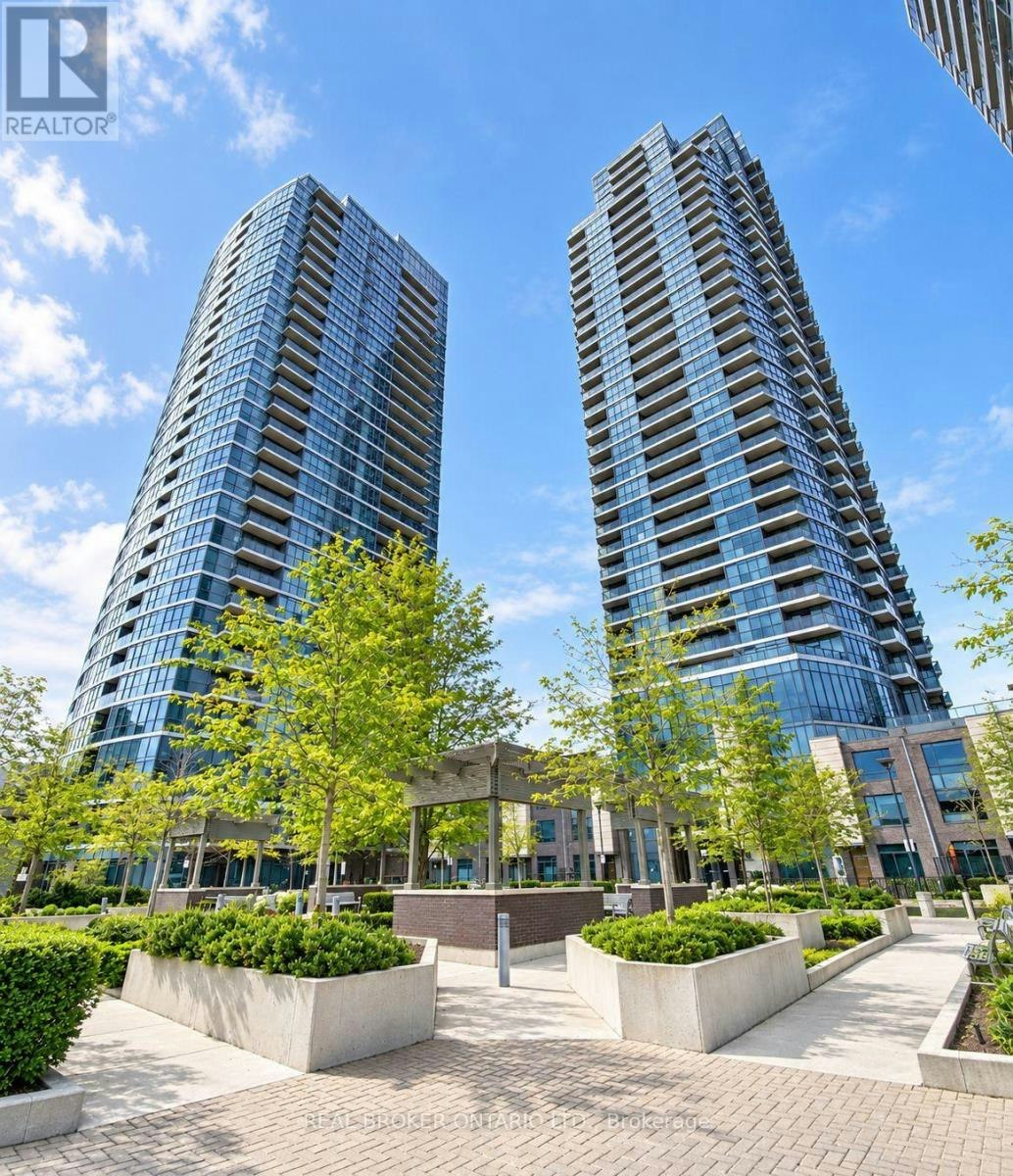 708-9 Valhalla Inn Road, Toronto, ON, M9B 0B2
