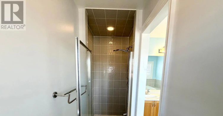 22 Duggan Street, Aurora, ON, L4G 0Y9 - 25