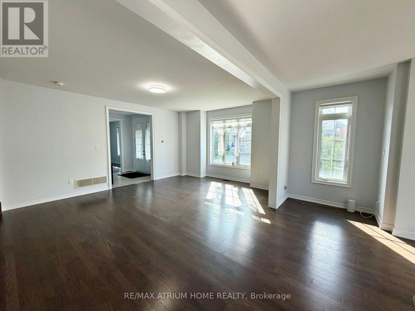 22 Duggan Street, Aurora, ON, L4G 0Y9 - 14