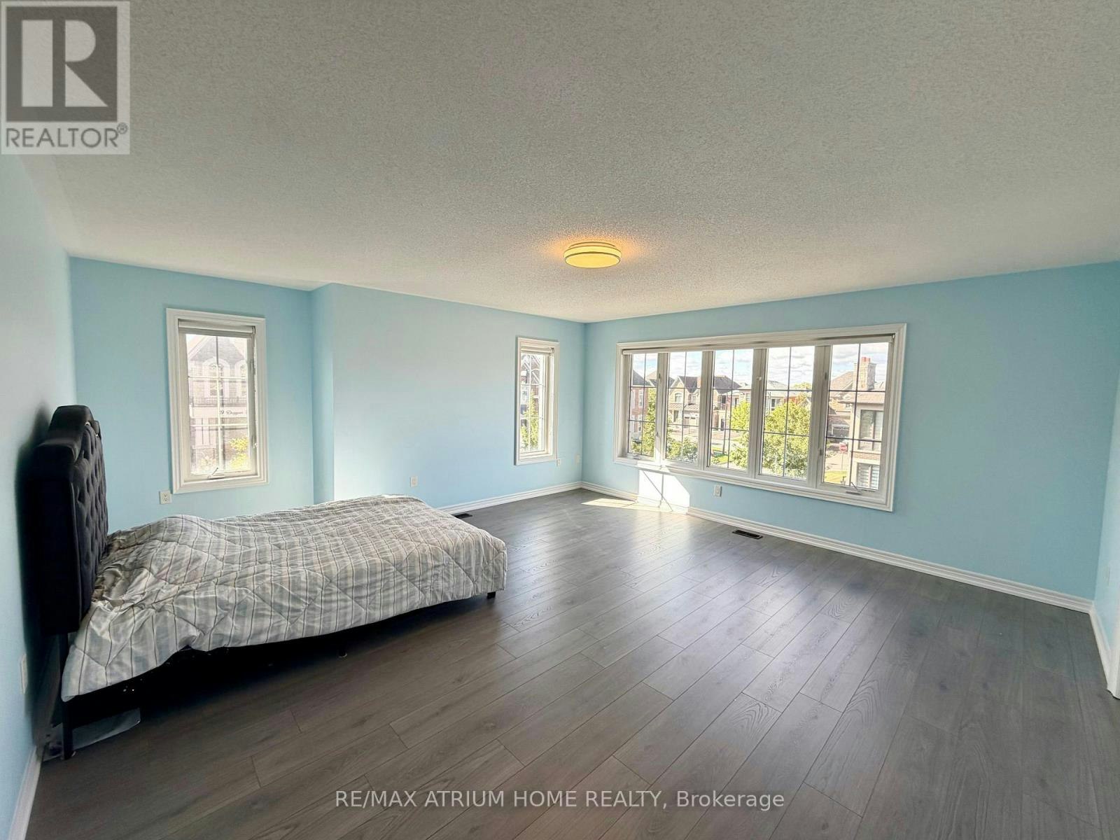 22 Duggan Street, Aurora, ON, L4G 0Y9 - 20