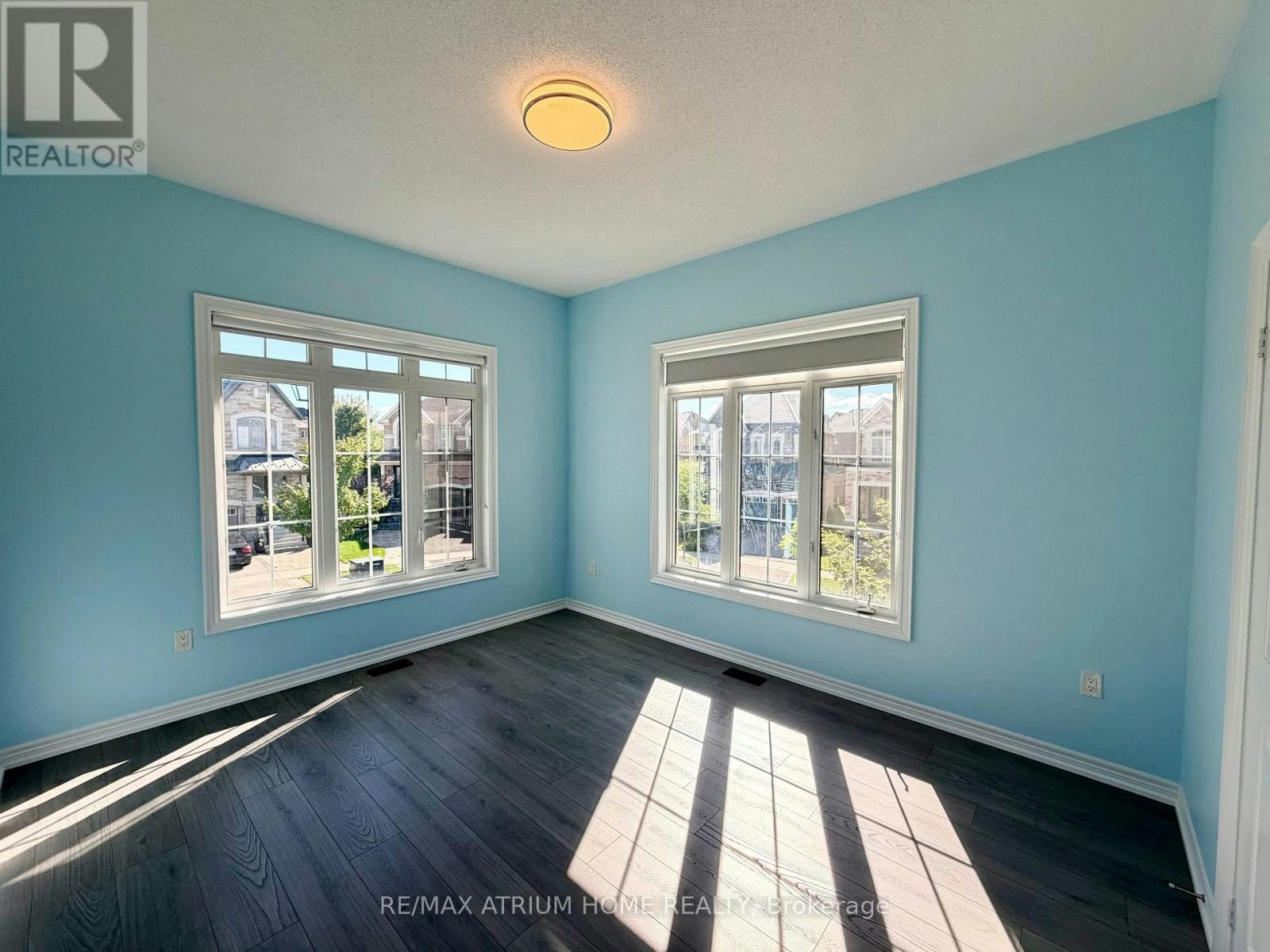 22 Duggan Street, Aurora, ON, L4G 0Y9 - 31