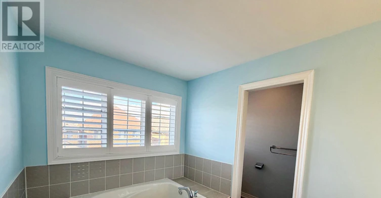 22 Duggan Street, Aurora, ON, L4G 0Y9 - 23