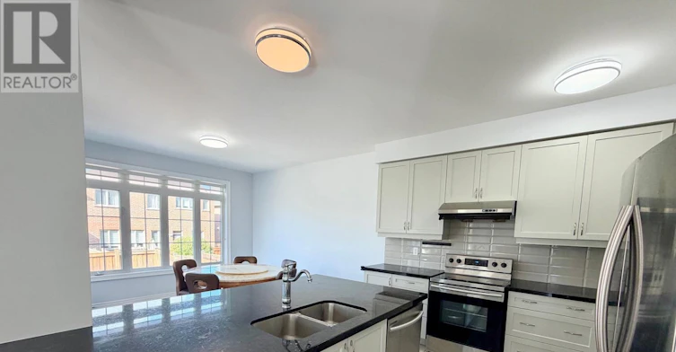 22 Duggan Street, Aurora, ON, L4G 0Y9 - 12