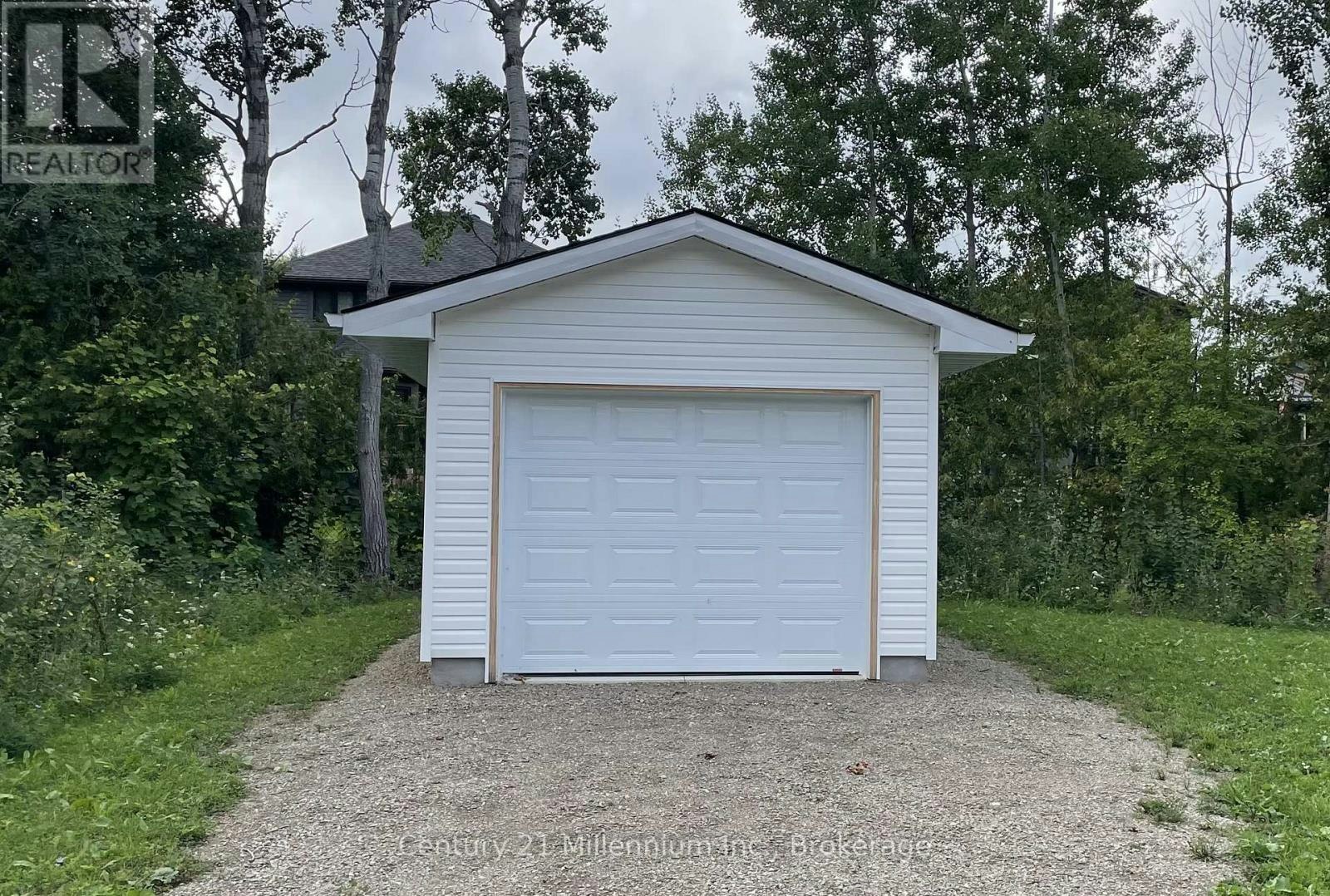 114 Chamonix Crescent, Blue Mountains, ON, L9Y 3Z2 - 13