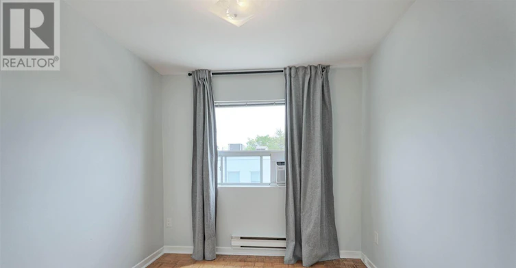 BACK-2875 Bloor Street W, Toronto, ON, M8X 1B3 - 10