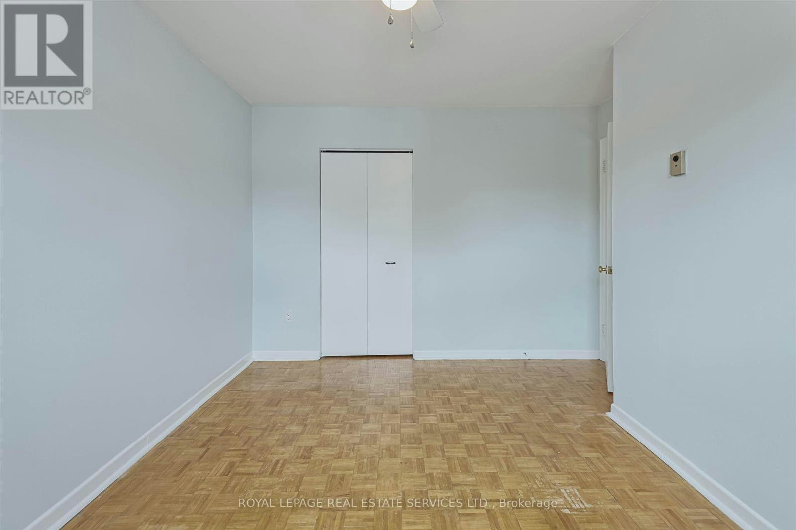BACK-2875 Bloor Street W, Toronto, ON, M8X 1B3 - 9
