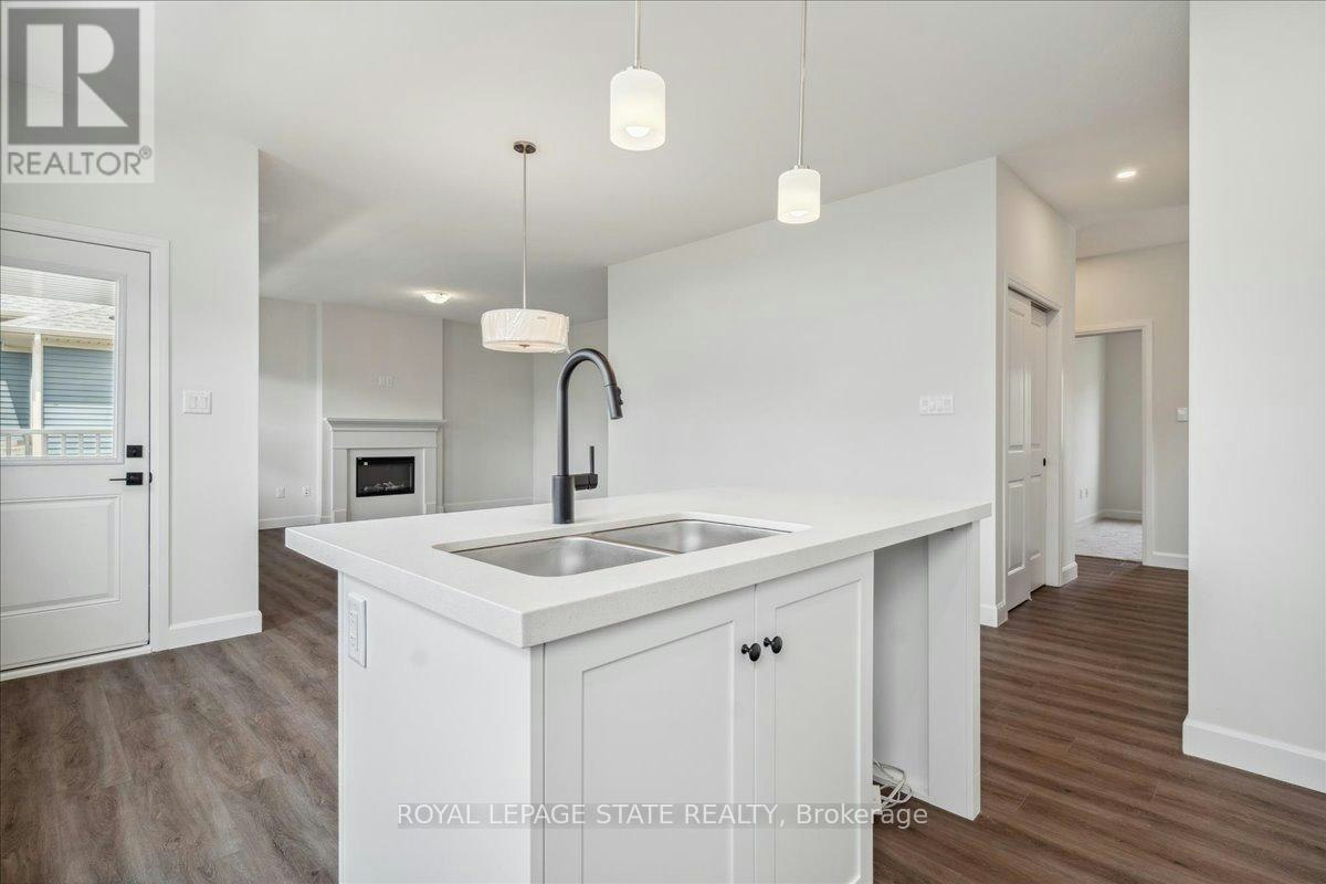 5B Shores Lane, Fort Erie, ON, L0S 1B0 - 11