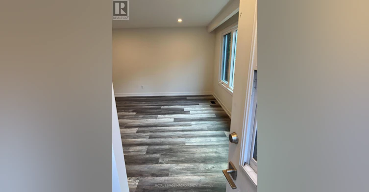 80 Delawana Drive, Hamilton, ON, L8E 1G4 - 4