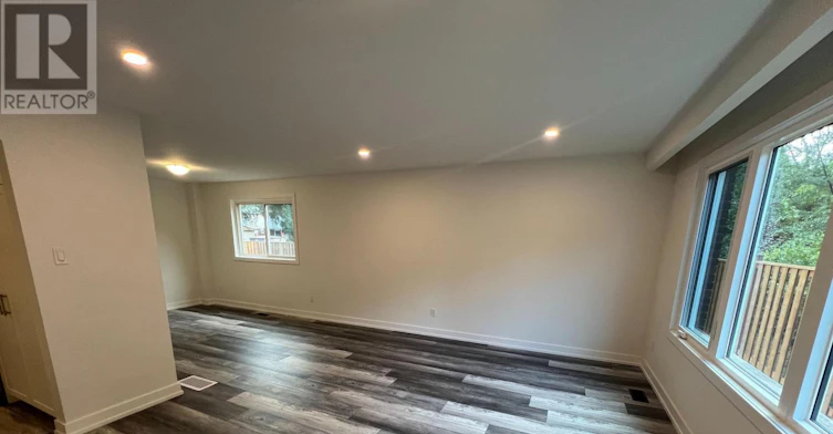 80 Delawana Drive, Hamilton, ON, L8E 1G4 - 6