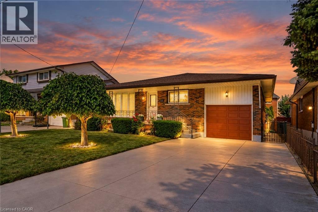 261 Carla Avenue, Hamilton, ON, L8G 3M9