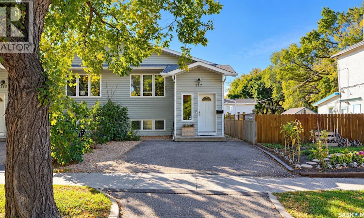 717 31st Street W