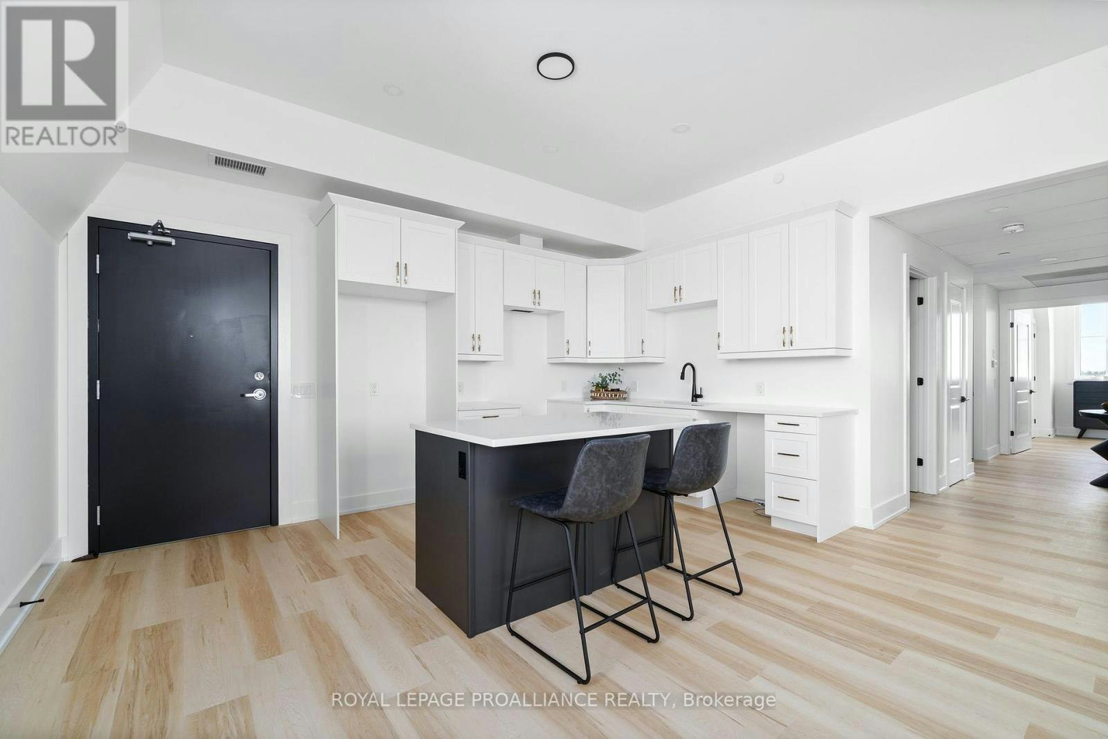301-941 Charles Wilson Parkway, Cobourg, ON, K9A 0L2 - 4
