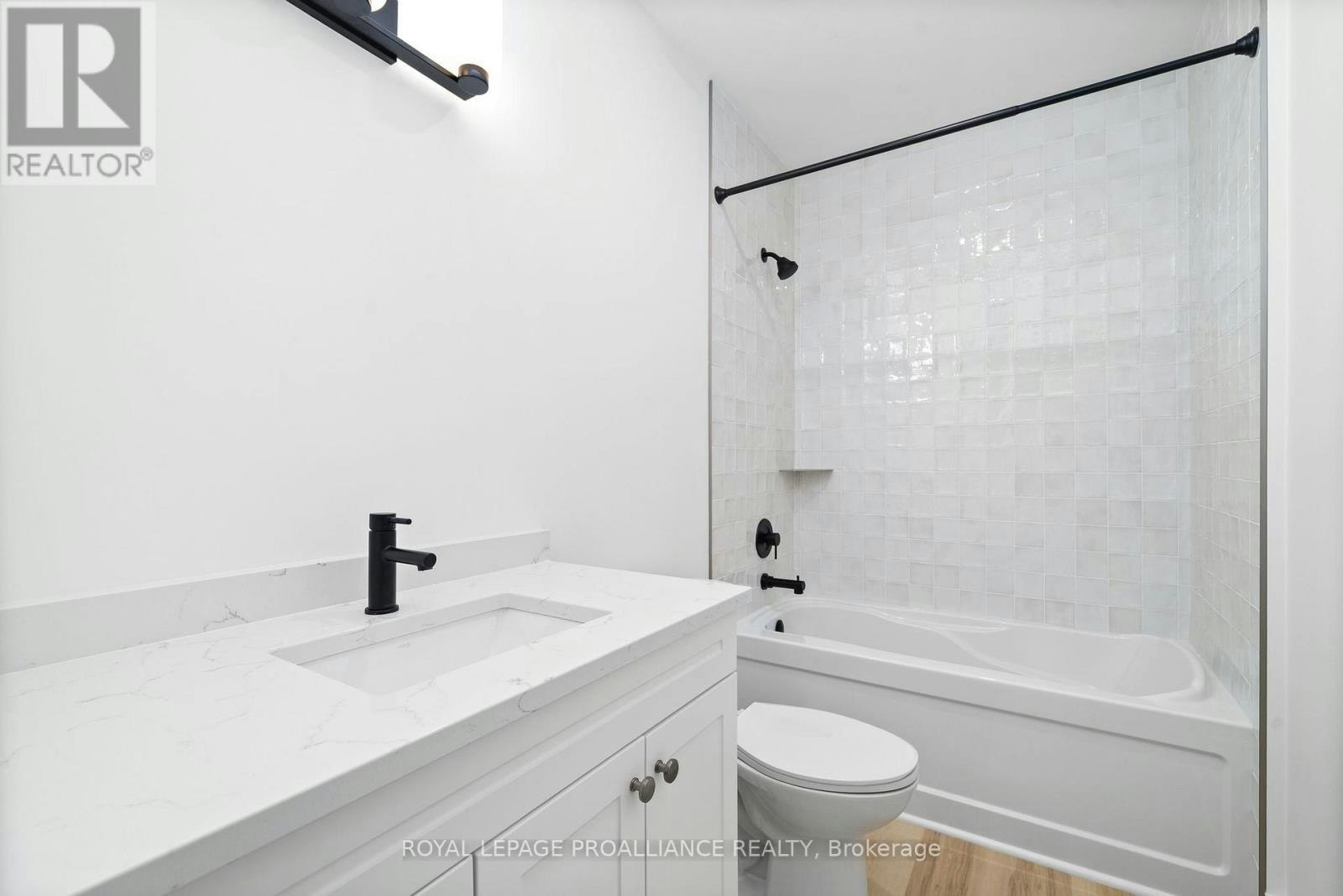 301-941 Charles Wilson Parkway, Cobourg, ON, K9A 0L2 - 11