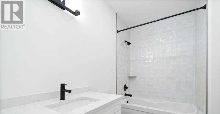 301-941 Charles Wilson Parkway, Cobourg, ON, K9A 0L2 - 11