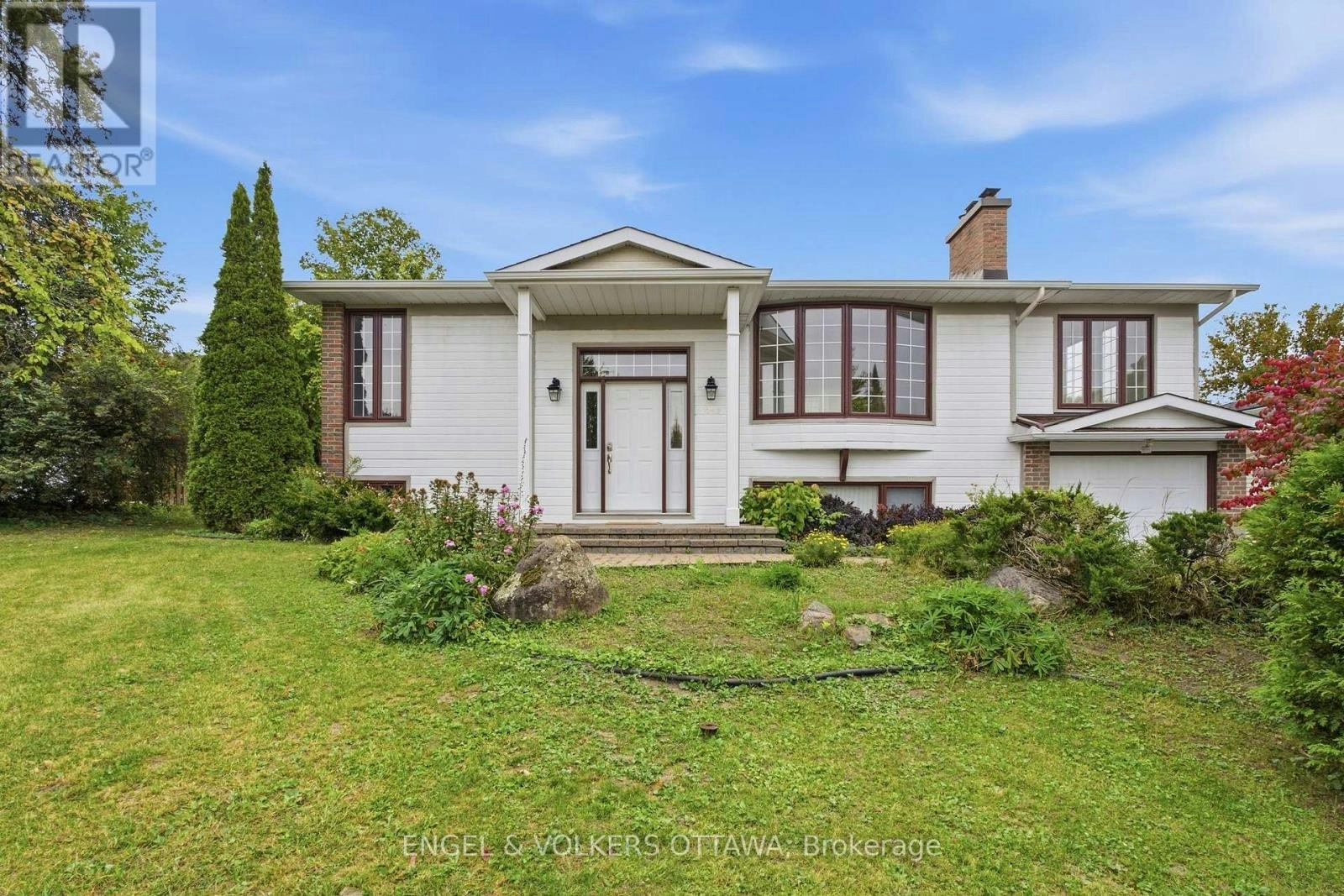 5293 Mclean Crescent, Manotick, ON, K4M 1G1