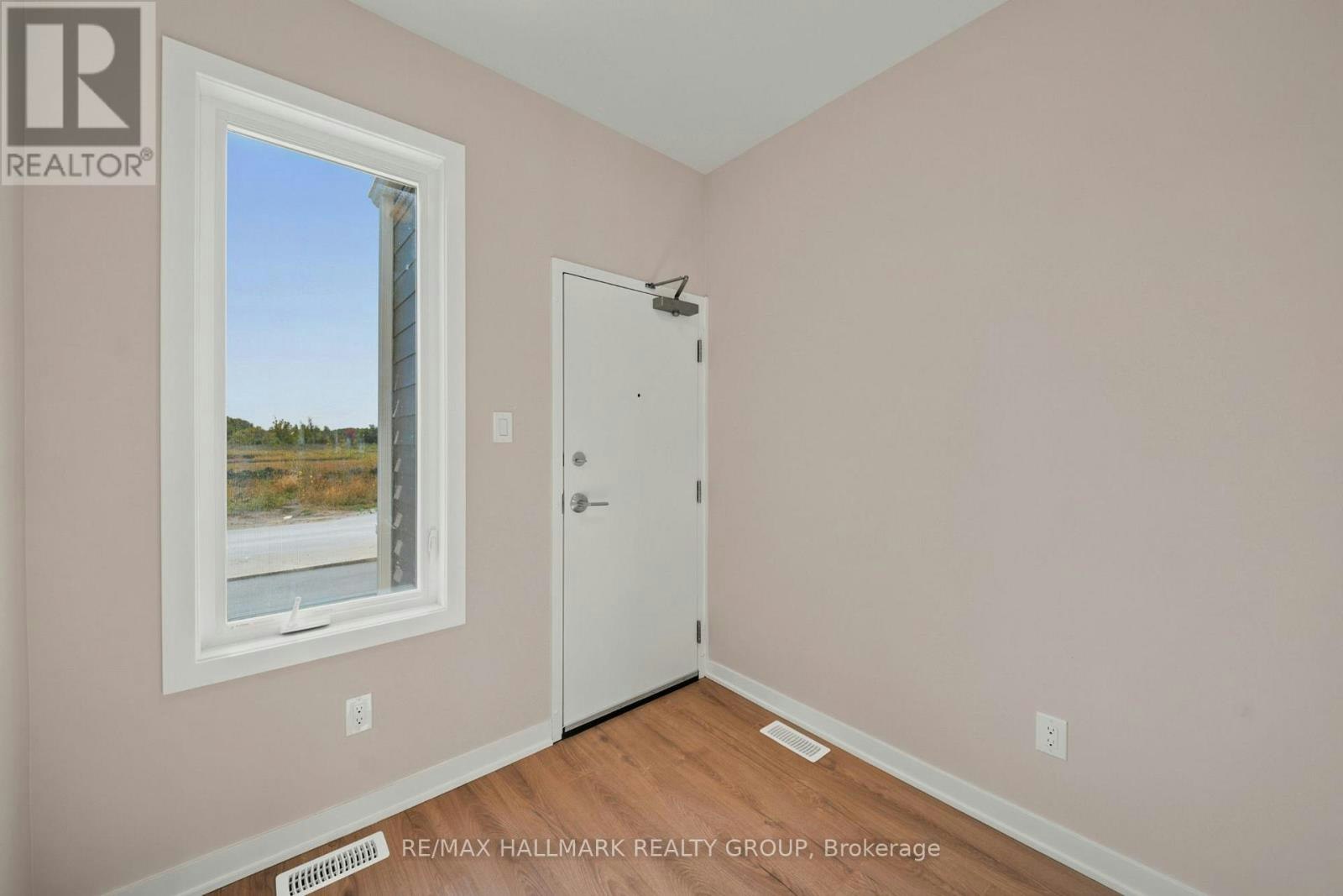 D-142 Conservancy Drive, Ottawa, ON, K2J 7L2 - 8