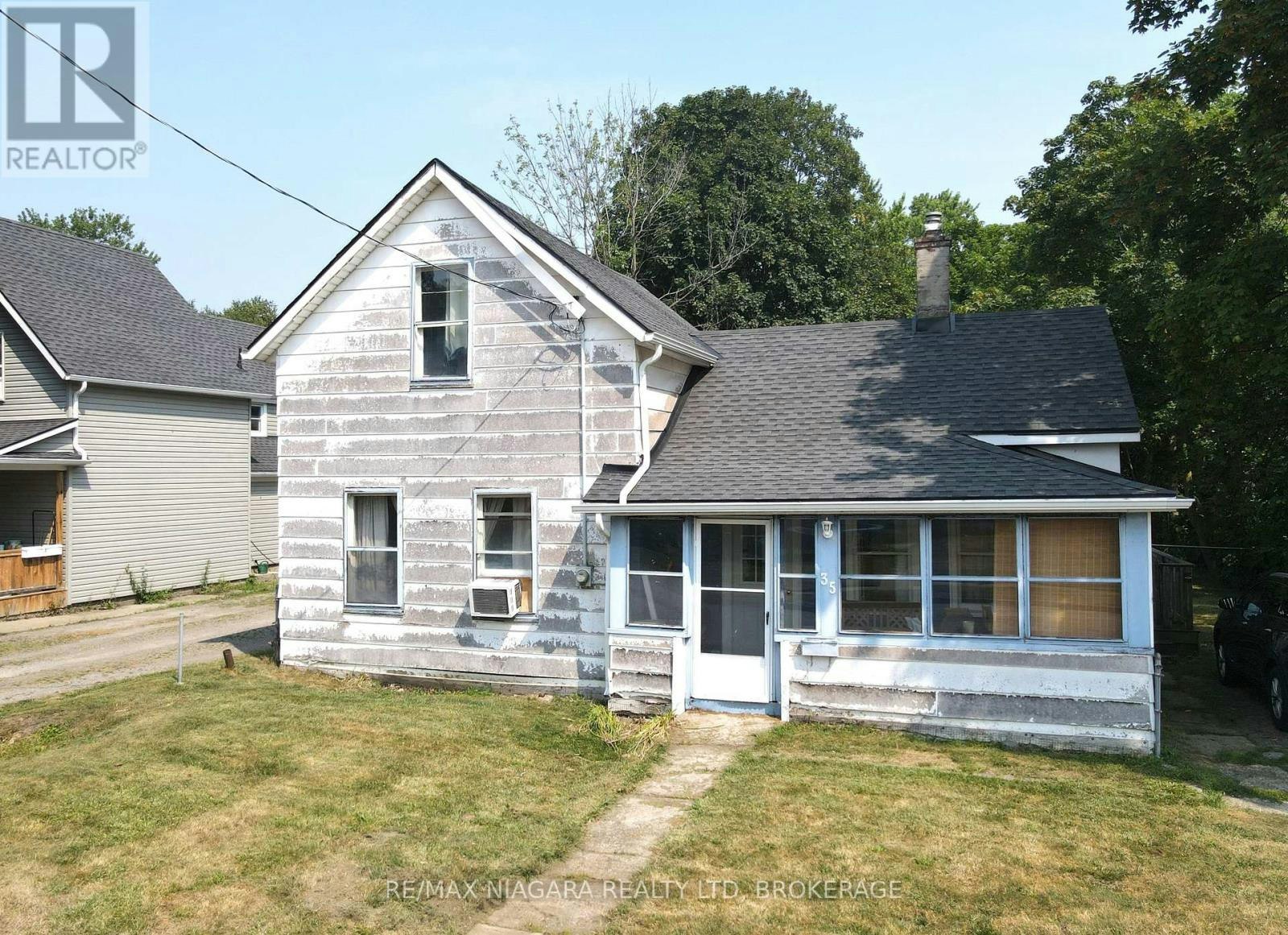 35 Forsythe Street, Fort Erie, ON, L2A 1X1