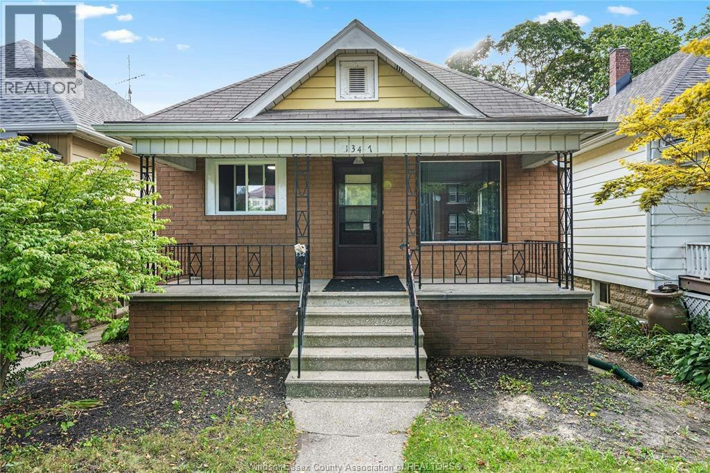 1347 Lincoln, Windsor, ON, N8Y 2J2