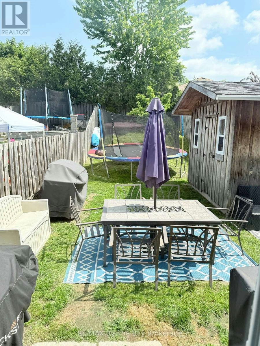 345 Ferndale Drive S, Barrie, ON, L4N 9Y6 - 8