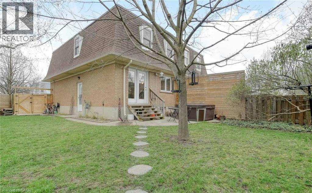 Upper-160 Breckenridge Drive, Kitchener, ON, N2B 2N9 - 4