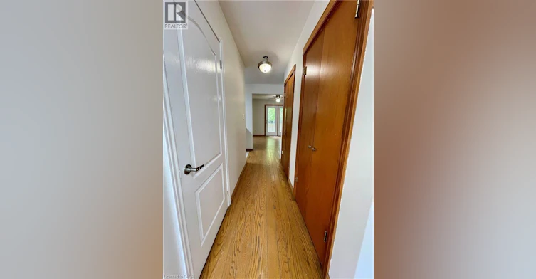 Upper-160 Breckenridge Drive, Kitchener, ON, N2B 2N9 - 12