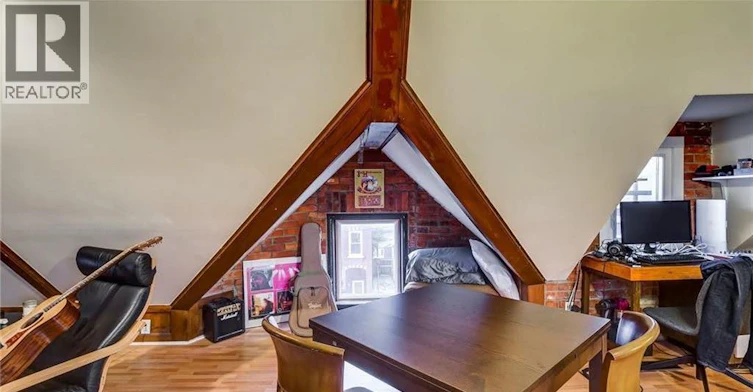 44 Ashley Street, Hamilton, ON, L8L 5S6 - 8