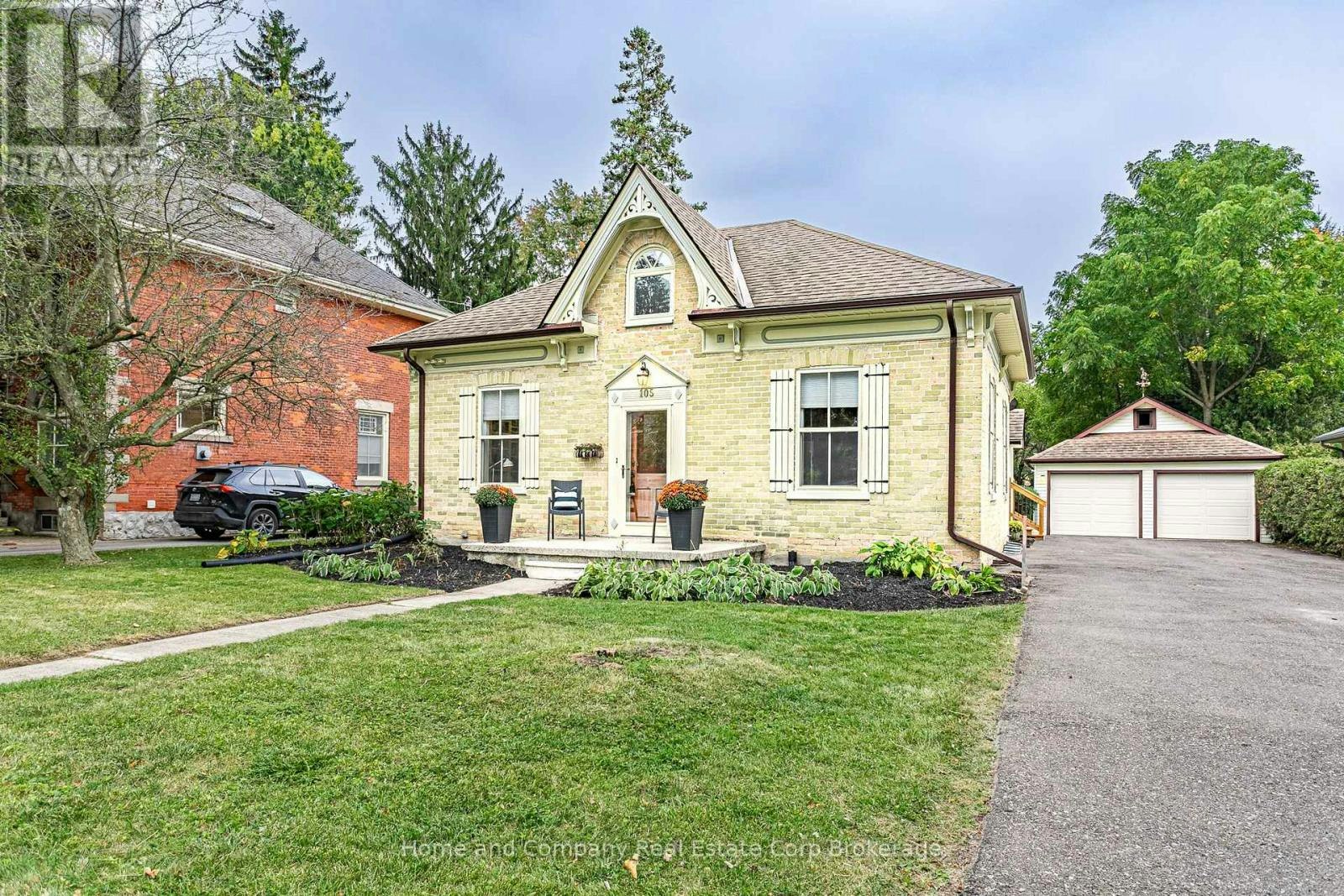 105 Centre Street, Stratford, ON, N5A 1E5