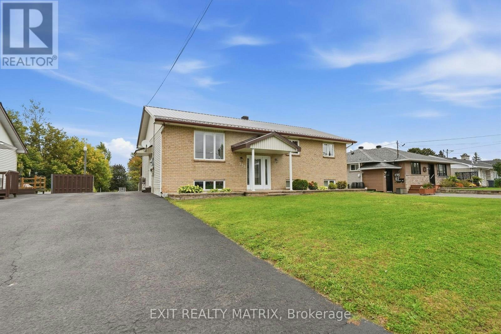 353 Nelson Street E, Hawkesbury, ON, K6A 1M1