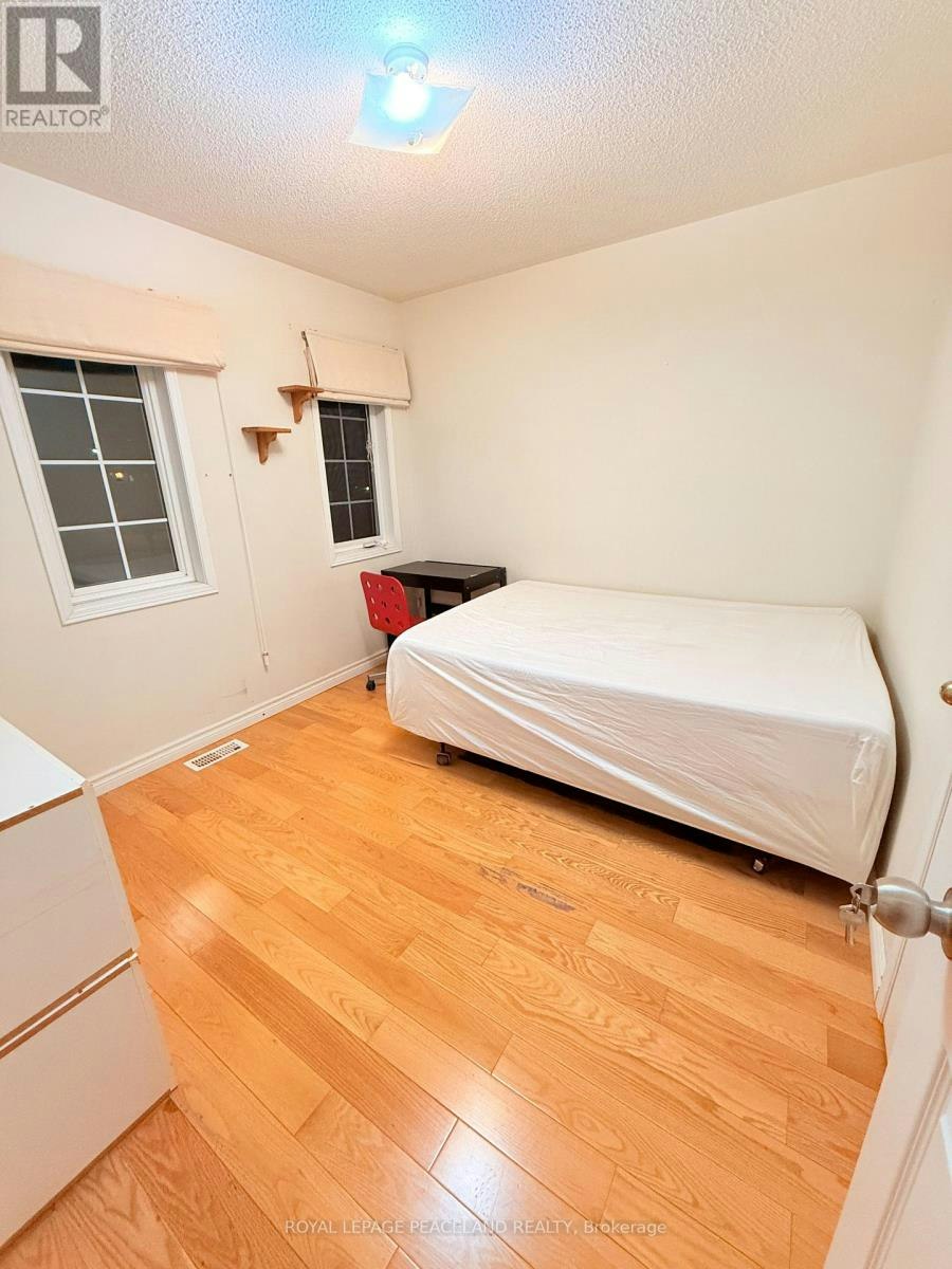 4 Attilio Street, Markham, ON, L3R 5H3 - 5