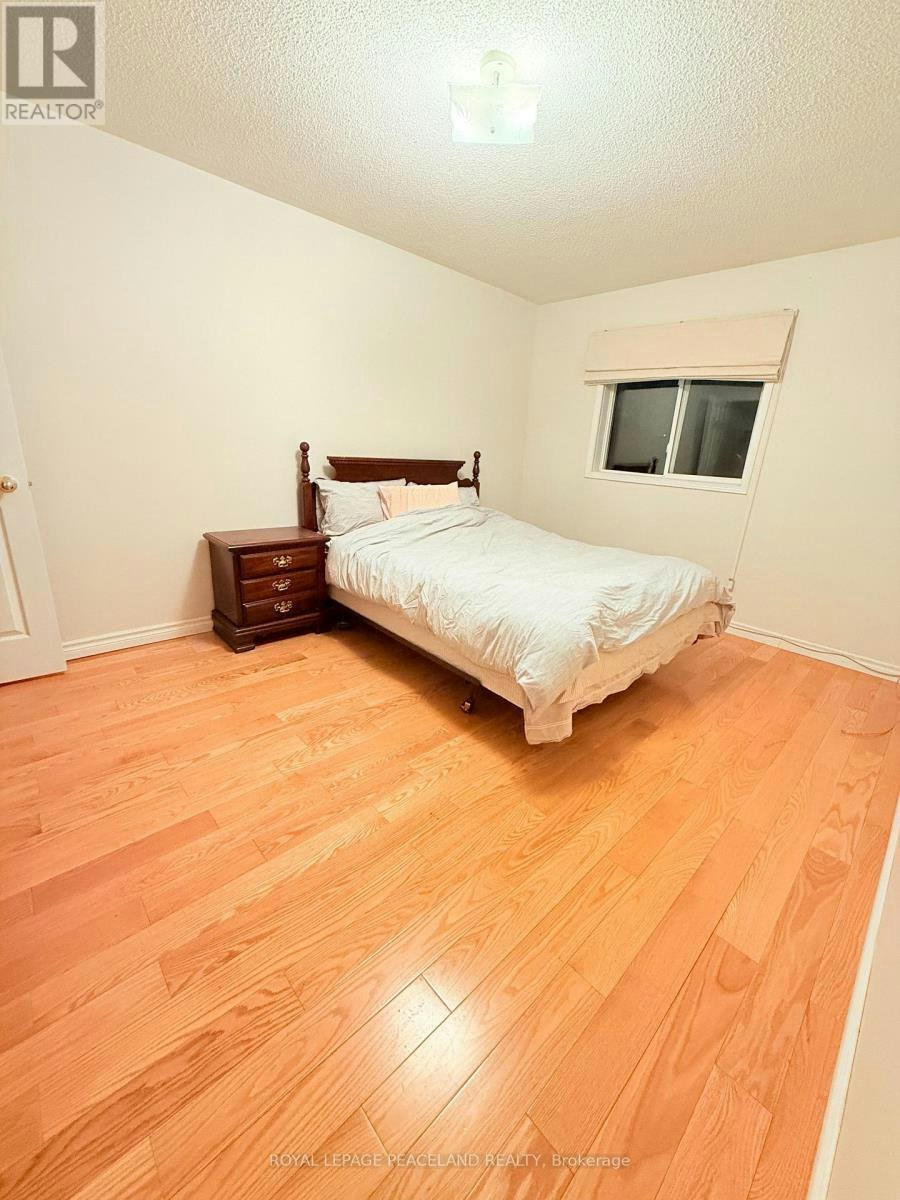 4 Attilio Street, Markham, ON, L3R 5H3 - 4