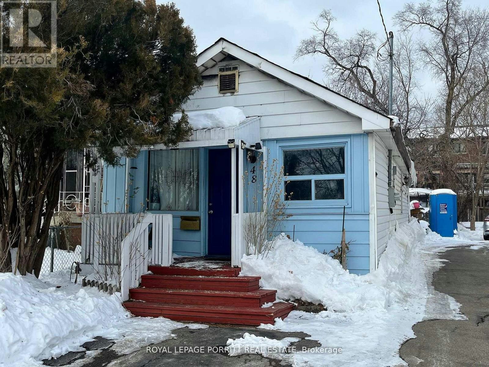 48 Daisy Avenue, Toronto, ON, M8W 1S1