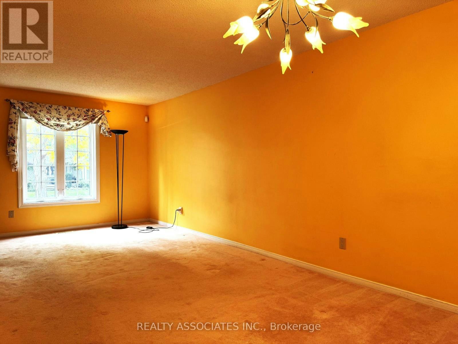 5577 Haddon Hall Road, Mississauga, ON, L5M 5G4 - 8