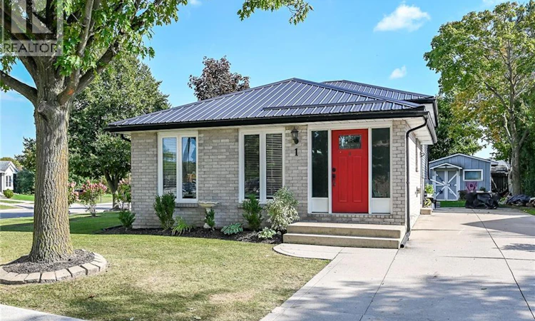 1 Woodfield Avenue