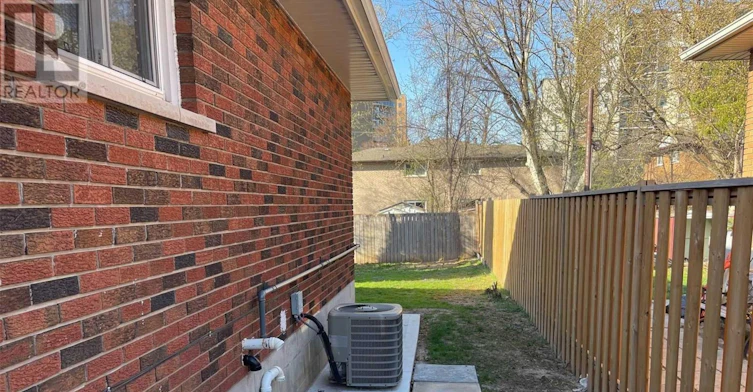 BSMT-64 Gainsborough Road, Hamilton, ON, L8E 1E1 - 27