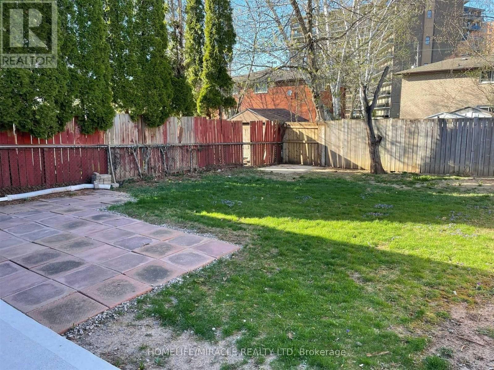 BSMT-64 Gainsborough Road, Hamilton, ON, L8E 1E1 - 25