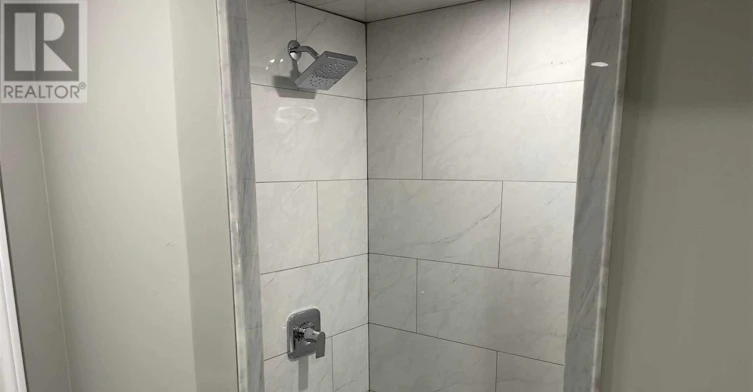 BSMT-64 Gainsborough Road, Hamilton, ON, L8E 1E1 - 24
