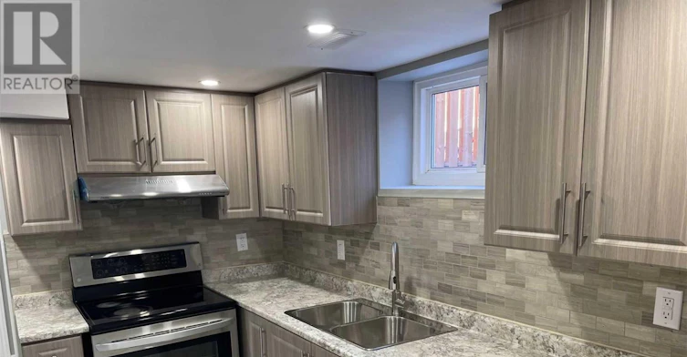 BSMT-64 Gainsborough Road, Hamilton, ON, L8E 1E1 - 8