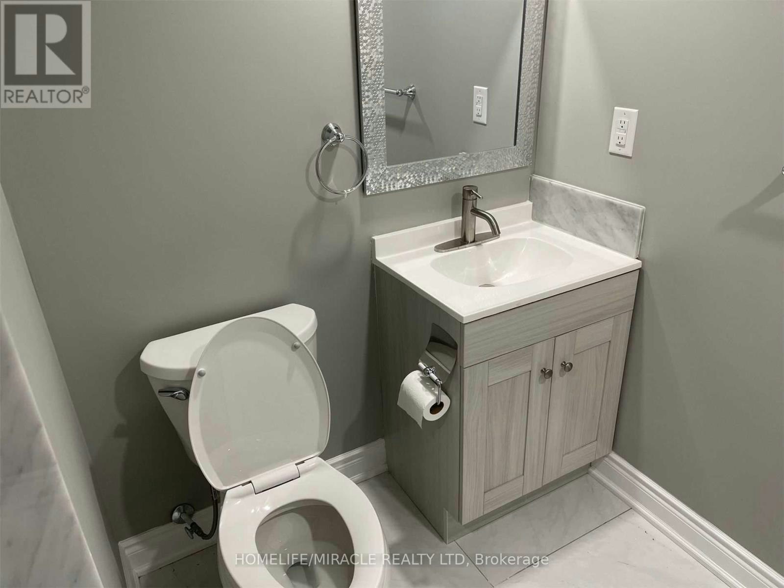 BSMT-64 Gainsborough Road, Hamilton, ON, L8E 1E1 - 23