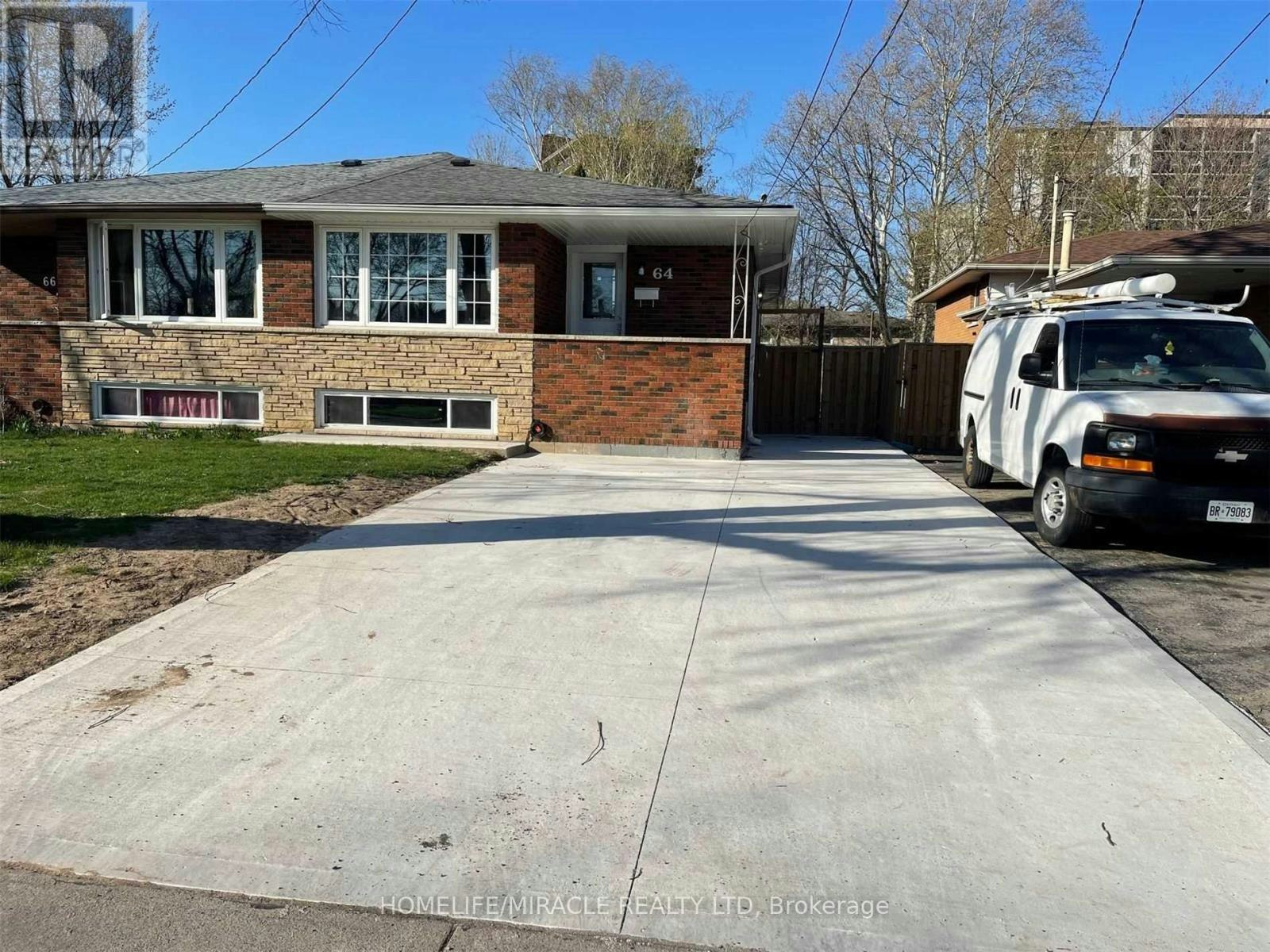 BSMT-64 Gainsborough Road, Hamilton, ON, L8E 1E1 - 3