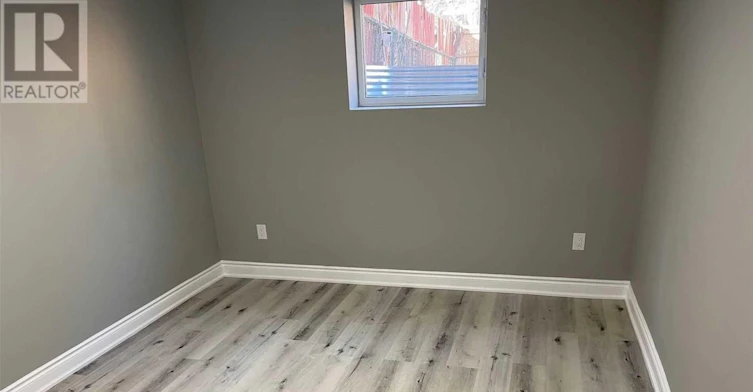 BSMT-64 Gainsborough Road, Hamilton, ON, L8E 1E1 - 19