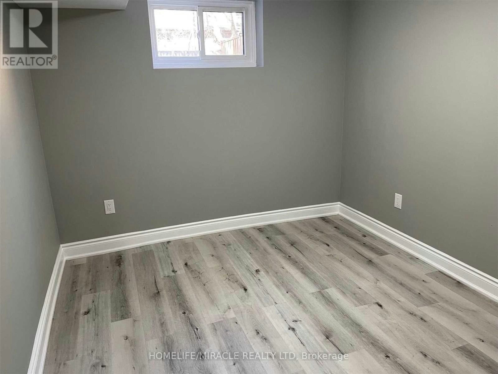 BSMT-64 Gainsborough Road, Hamilton, ON, L8E 1E1 - 20