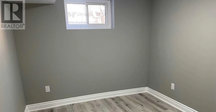 BSMT-64 Gainsborough Road, Hamilton, ON, L8E 1E1 - 20