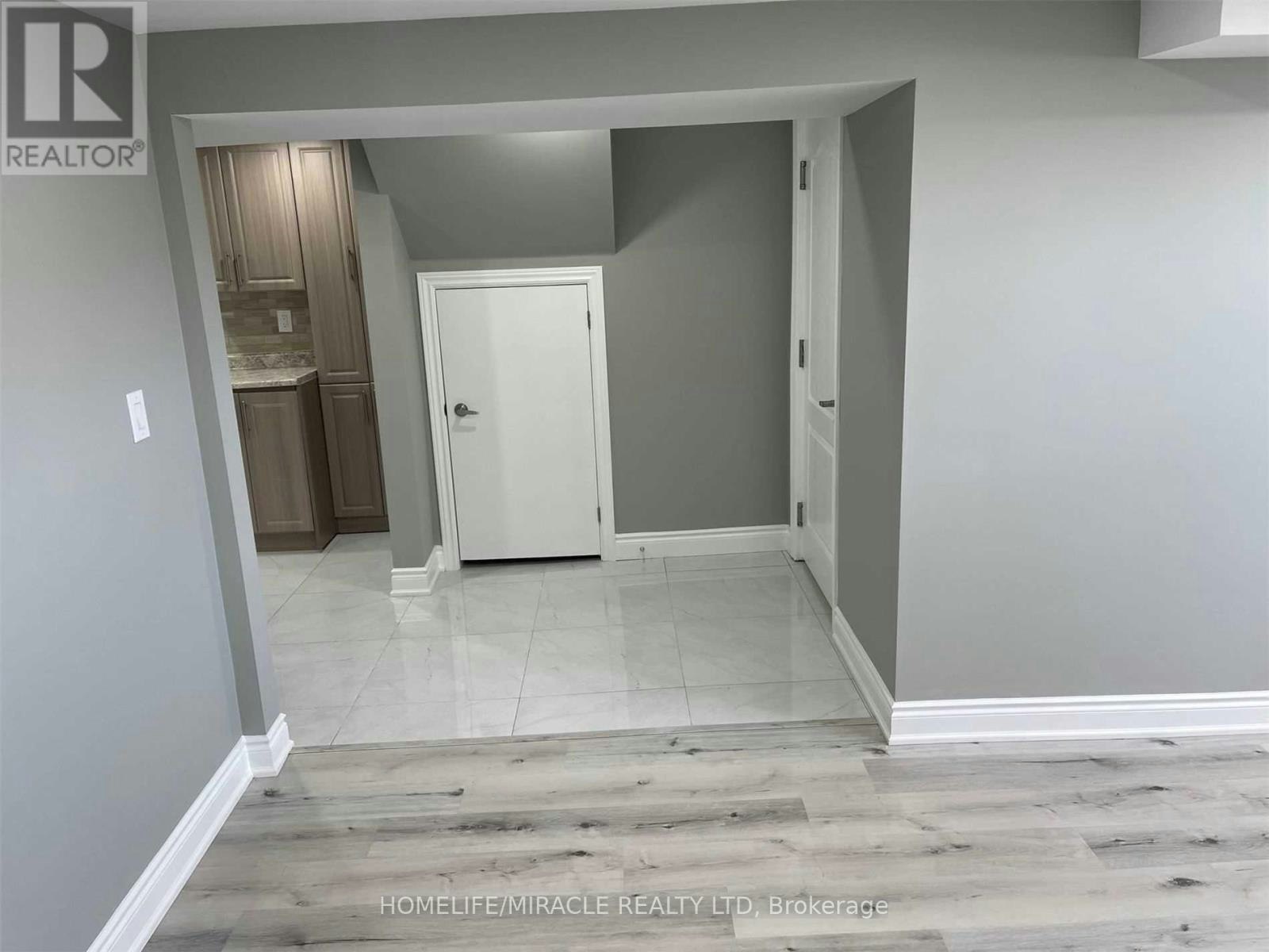 BSMT-64 Gainsborough Road, Hamilton, ON, L8E 1E1 - 7
